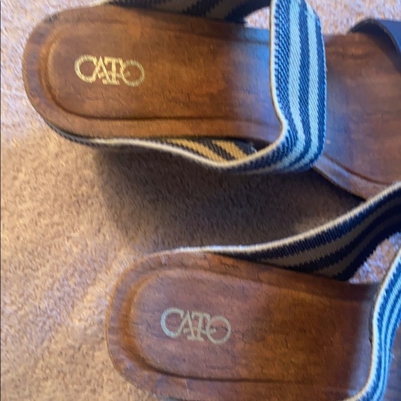 Cato Blue & Striped Wedge Sandals With Faux Wood Sole & Stud Detail Size 8M - Picture 5 of 10